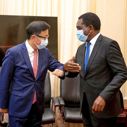 Wu Peng (left), director general of the Foreign Ministry’s African affairs department, meets Zambian President Hakainde Hichilema in Lusaka on June 17. Photo: Handout