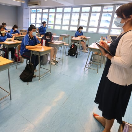 A teacher conducts a senior secondary school class in Hong Kong. Frequent school closures during the coronavirus pandemic, and the way they were announced, severely harmed teachers’ mental health, a study found. Photo:  Dickson Lee