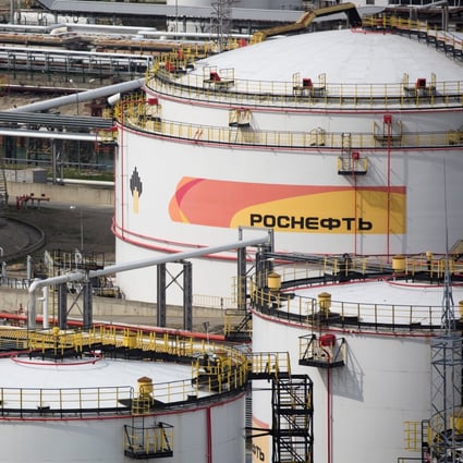 US officials have called for a potential price cap on Russian oil. Photo: Bloomberg