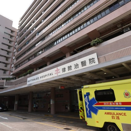 A golfer who was struck by lightning was taken to Ruttonjee Hospital in Wan Chai. Photo: Nora Tam