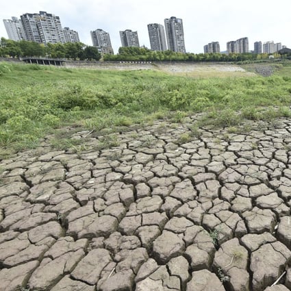 A dried riverbed is exposed after the water level dropped in the Yangtze River in Yunyang county in southwest China’s Chongqing Municipality on August 16, 2022. Unusually high temperatures and a prolonged drought are affecting large parts of China including nearby Sichuan province. Photo: AP