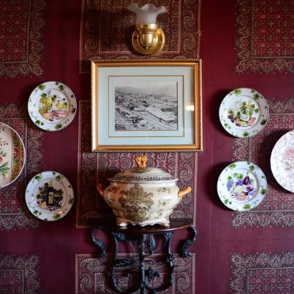 Hand-painted porcelain plates in Hotel Francés, Santa Rosalía, Baja California Sur, Mexico. At the height of their popularity, heirloom plates were used as decorative household objects on sitting and dining room walls between celebration meals. Photo: Getty Images