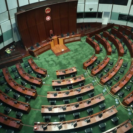 At least three Hong Kong lawmakers have given bonuses to their staff within the first month of the Legislative Council’s new term. Photo: Edmond So