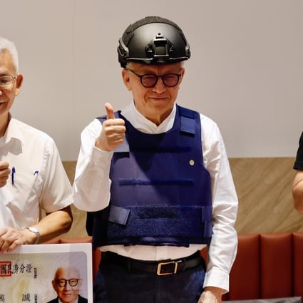 Taiwanese chip tycoon Robert Tsao (right), founder of United Microelectronics Corp (UMC). Photo: EPA-EFE 