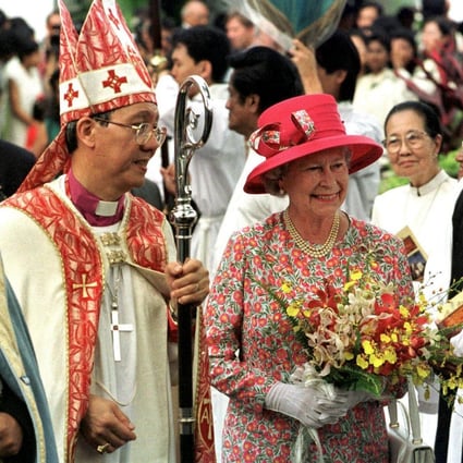 Queen Elizabeth meets Malaysia’s Christian Church leaders after a service at the Cathedral of Saint Mary The Virgin in Kuala Lumpur on September 20, 1998. The queen travelled to more than 100 countries and made more than 150 visits to Commonwealth nations. She went to Canada 22 times, more than any other country. Photo: AFP