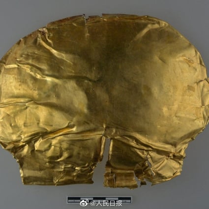 The gold mask was found in the remains of a Shang dynasty (1600BC-1046 BC) tomb in Shangcheng county, Henan province. Photo: Weibo