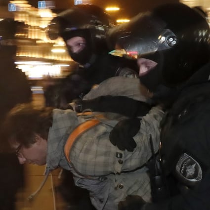 Over 1,300 arrested as Russians protest against Ukraine mobilisation