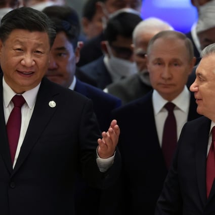 President Xi Jinping walks alongside Uzbek President Shavkat Mirziyoyev at the Shanghai Cooperation Organisation summit in Uzbekistan last week. Photo: EPA-EFE