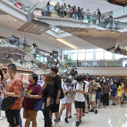 Crowd are seen at Festival Walk in Kowloon Tong. Photo: Edmond So