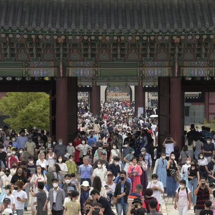 Signs Abound South Korea S Economy Is Verging On A Crisis So Why Do Signs Abound South Korea S Economy Is Verging On A Crisis So Why Do