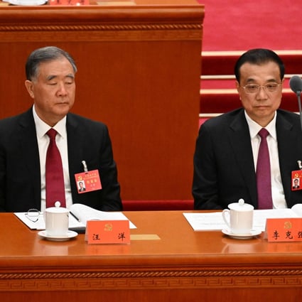 Wang Yang (left) and Premier Li Keqiang at the 20th Communisty Party congress in Beijing. Photo: AFP