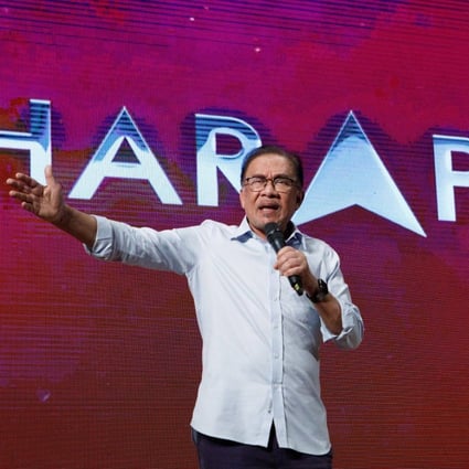 Malaysian opposition leader Anwar Ibrahim speaks at a Pakatan Harapan convention last month. Photo: Bloomberg