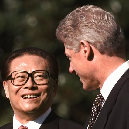 Jiang Zemin and Bill Clinton on the South Lawn of the White House in October 1997. Photo: AP