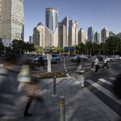 Foreign investors are increasingly keen on Chinese commercial real estate in cities like Shanghai as they shrug off worries about a slowing economy and a property sector downturn. Photo: Bloomberg