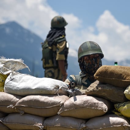 Indian border troops stationed near the Ladakh region. Photo: SOPA Images via ZUM
