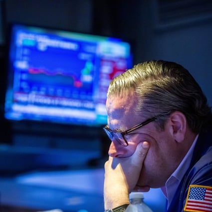  A trader on the floor of the New York Stock Exchange (NYSE) on Nov. 2, 2022. Photo: Xinhua