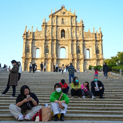 Travellers heading to Macau say they are visiting family after the city eased its entry restrictions.  Photo: Harvey Kong