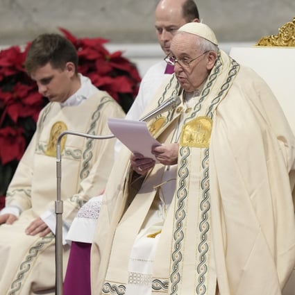 Pope Francis marks New Year as Vatican prepares to mourn Benedict