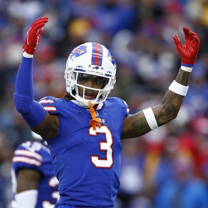 What happened to NFL player Damar Hamlin, who collapsed on the field ...