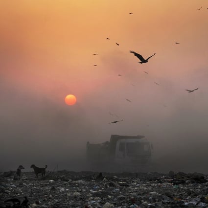 A thick blanket of smoke envelops New Delhi as India makes its biggest effort yet in the push for green hydrogen. Photo: AP