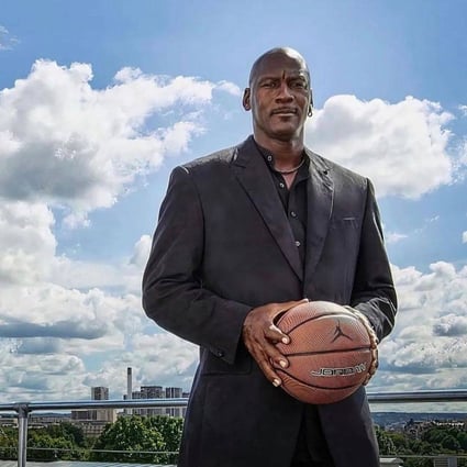Undtagelse ukuelige udbrud How does Michael Jordan spend his US$1.7 billion net worth? The former NBA  legend's Nike deal and savvy investments in Cincoro Tequila and the  Charlotte Hornets continue to pay off | South