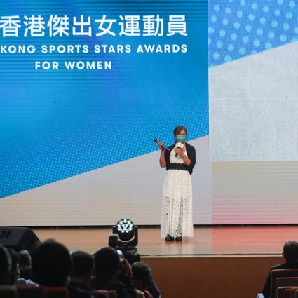 Sarah Lee with her sports stars award at the Hong Kong Sports Awards in 2022. Photo: Xiaomei