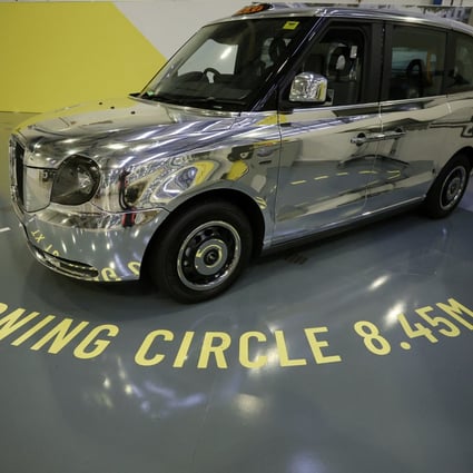 A special silver TX electric taxi made for the platinum jubilee celebrations is seen in LEVC’s factory in Coventry, Britain. Photo: Reuters