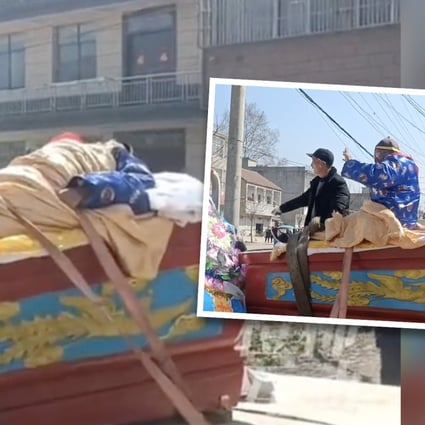 Many people would love to know what happens at their funeral after they die, but one old man in China decided to find out by holding it while still alive. Photo: SCMP composite/Douyin