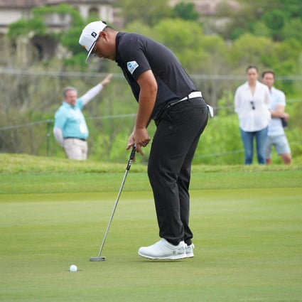 Sungjae Im holes a putt during the first round of the World Golf Championships-Dell Technologies Match Play. Photo: USA Today Sports