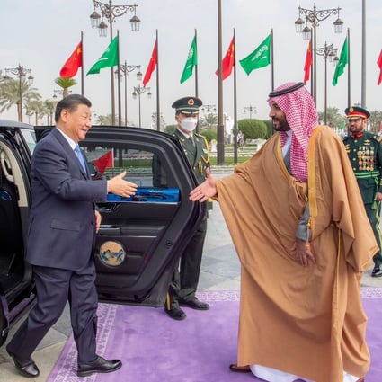 Chinese President Xi Jinping goes to shake hands with Crown Prince Mohammed bin Salman, Saudi Arabia’s de facto ruler, upon arrival in Riyadh in December. Photo: Saudi Press Agency via AP