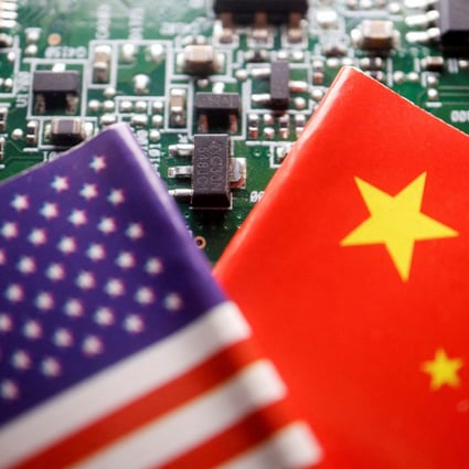 Flags of China and the United States are displayed on a printed circuit board in this illustration picture taken on February 17, 2023. Photo: Reuters