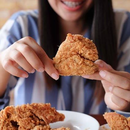 Some savvy Chinese internet users are offering to drink bubble tea and eat fried chicken on behalf of health-conscious but food-loving customers. Photo: Shutterstock
