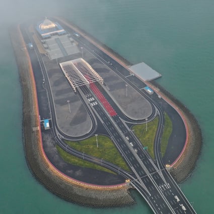 The Hong Kong-Zhuhai-Macao Bridge Authority has invited entertainment companies to bid for the overall planning and conceptual design of a tourism development and supporting facilities on the eastern artificial island of the bridge. Photo: Martin Chan