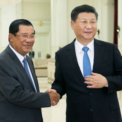 Cambodian Prime Minister Hun Sen with Chinese President Xi Jinping. Photo: Kyodo