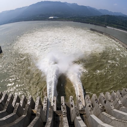 Experts have moved to reassure the public that China’s Three Gorges Dam on the Yangtze River is in no danger, after rumours of warping spread on social media. Photo: Xinhua
