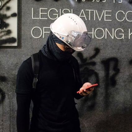 AirDrop, which allows quick file transfer between Apple devices, was used by protesters at a July 7 rally in Hong Kong to tell shoppers visiting from China about their opposition to proposed changes to Hong Kong extradition law. Photo: Bloomberg