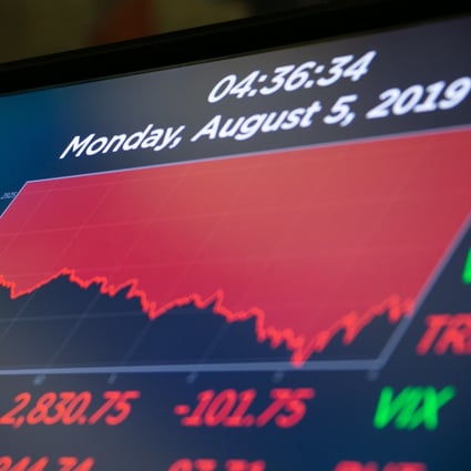 US stocks plunged on Monday as investors worry that US President Donald Trump's threatened new tariffs on Chinese imports will worsen trade prospects. Photo: Xinhua