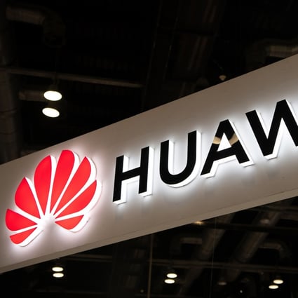 Huawei wants to provide stronger computing power to increase the speed of complex AI models, making the technology more affordable and effective. Photo: AFP
