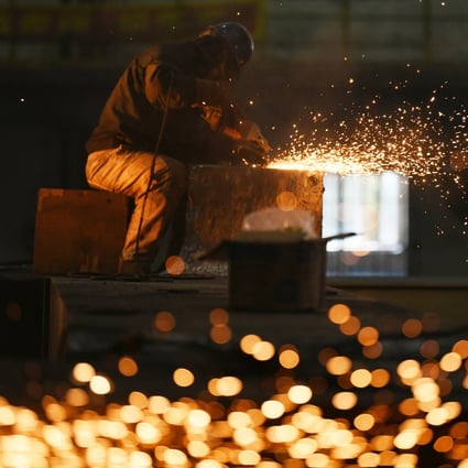 A labourer at China First Heavy Industries in Qiqihar in northeast China's Heilongjiang Province on August 28, 2019. Photo: Xinhua