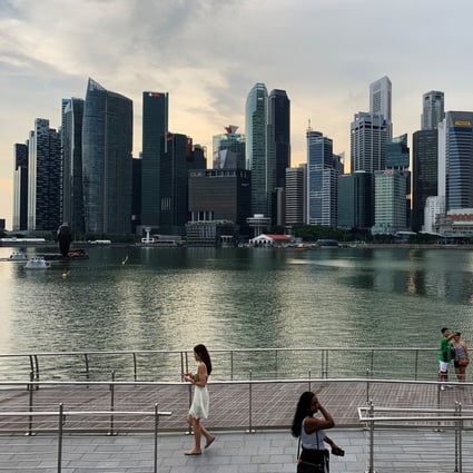 Singapore has seen its lead over Hong Kong cut to just a whisker as the regional foreign-exchange trading hub. Photo: Reuters
