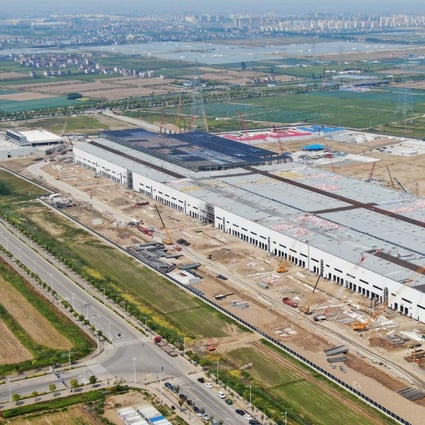 Tesla’s under construction Gigafactory in Lingang, Shanghai. Two of the Palo Alto, California-based carmaker’s suppliers are among companies that have signed up to invest in the free-trade zone. Photo: Imaginechina