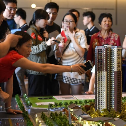 Despite the government’s concerns about rising debt levels, Chinese consumers continue to pump their money into property. Photo: Reuters