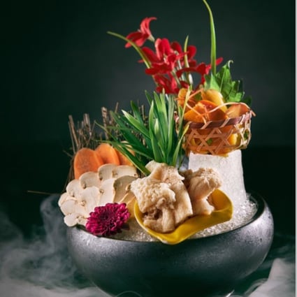 Shanghai has a growing number of vegetarian restaurants. This mushroom hotpot is served at Yan Gege Sushi Hotpot.