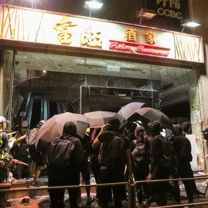 A Fulum Restaurant is vandalised by protesters in Cheung Sha Wan, on October 6, 2019. Photo: K.Y. Cheng