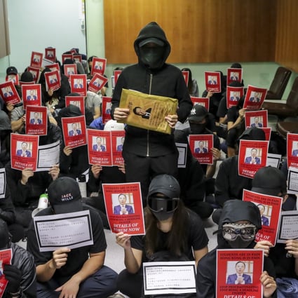Hong Kong University Students Descend On President Zhang Xiang S Office And Home Demanding He Condemns Police Handling Of Protests South China Morning Post