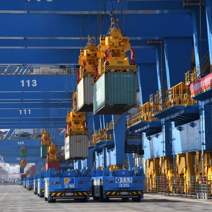 China’s exports fell for a fourth straight month in November. Photo: Xinhua