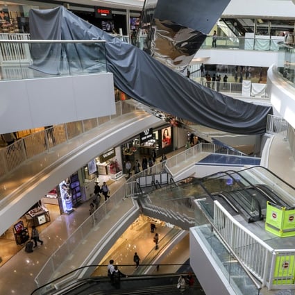 More than 10 of Festival Walk’s 63 escalators remained out of order on Thursday. Photo: K.Y. Cheng