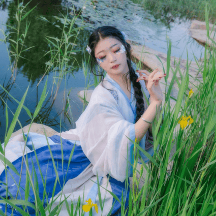 lris Zhang likes hanfu – ancient Chinese dress – and uploads Chinese classical dance videos to short-video platform Bilibili. “Except for special occasions, I always wear hanfu when out and about,” the 22-year-old dance teacher says.