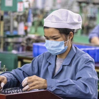 The official manufacturing purchasing managers’ index (PMI) dropped to 35.7, the National Bureau of Statistics (NBS) said on Saturday, having slipped to 50.0 in January when the impact of the coronavirus was not yet visible. Photo: EPA-EFE