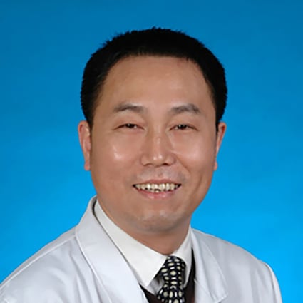 Mei Zhongming died at the age of 57 after contracting the virus while he was working at Wuhan Central Hospital. Photo: Weibo